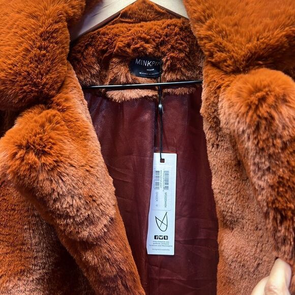 MINKPINK - ANYA FAUX FUR JACKET in Ginger - Picture 8 of 9